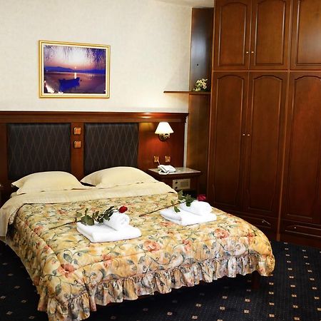 Tsamis Hotel แคซโทเรีย ภายนอก รูปภาพ