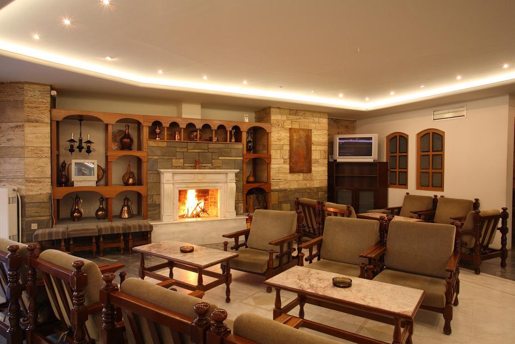 Tsamis Hotel แคซโทเรีย ภายนอก รูปภาพ