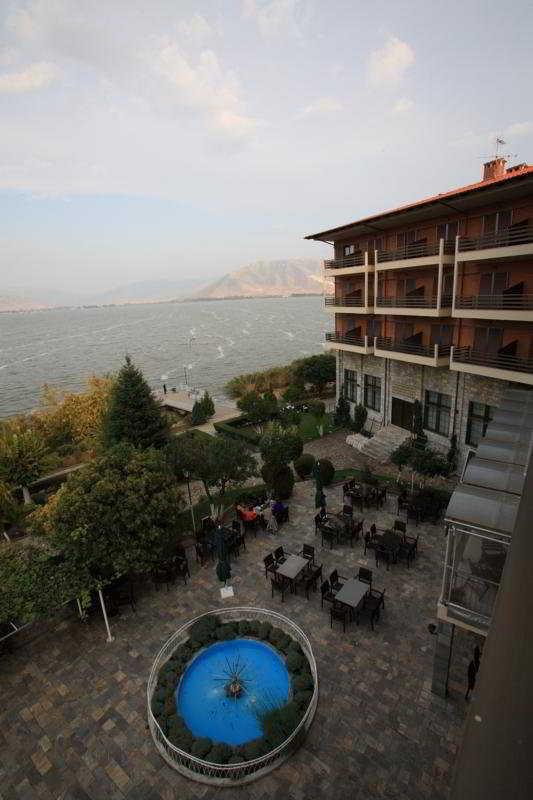Tsamis Hotel แคซโทเรีย ภายนอก รูปภาพ