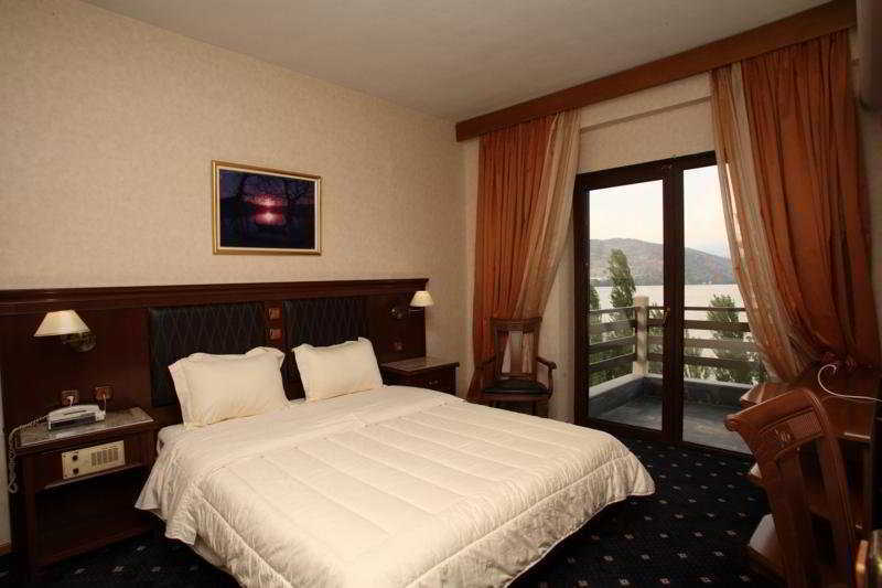 Tsamis Hotel แคซโทเรีย ภายนอก รูปภาพ