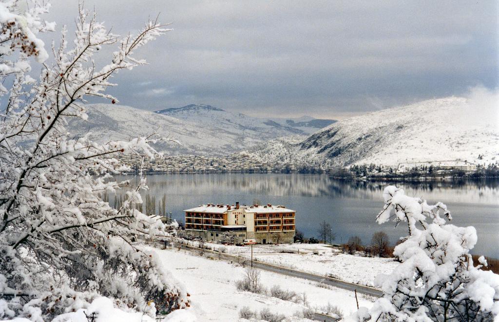 Tsamis Hotel แคซโทเรีย ภายนอก รูปภาพ